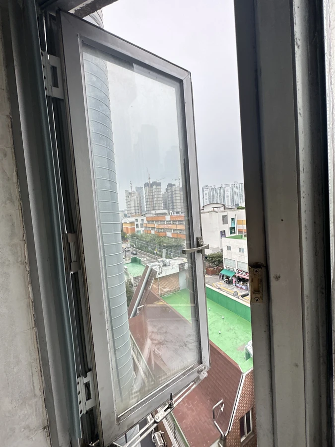 캐시먼트 창문