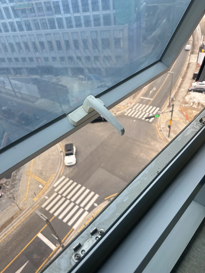 창문 손잡이