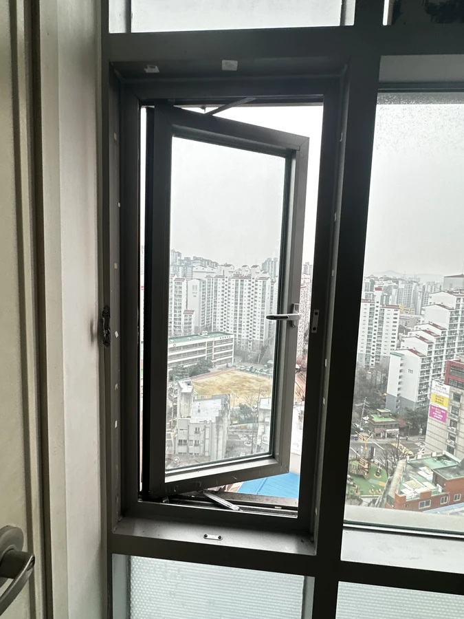 캐시먼트 창문