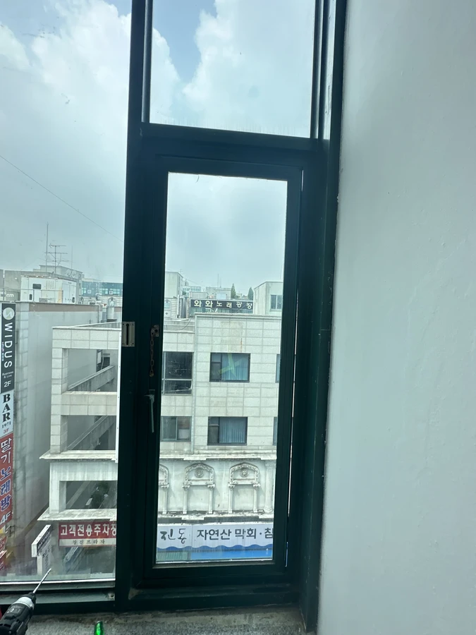 캐시먼트 창문