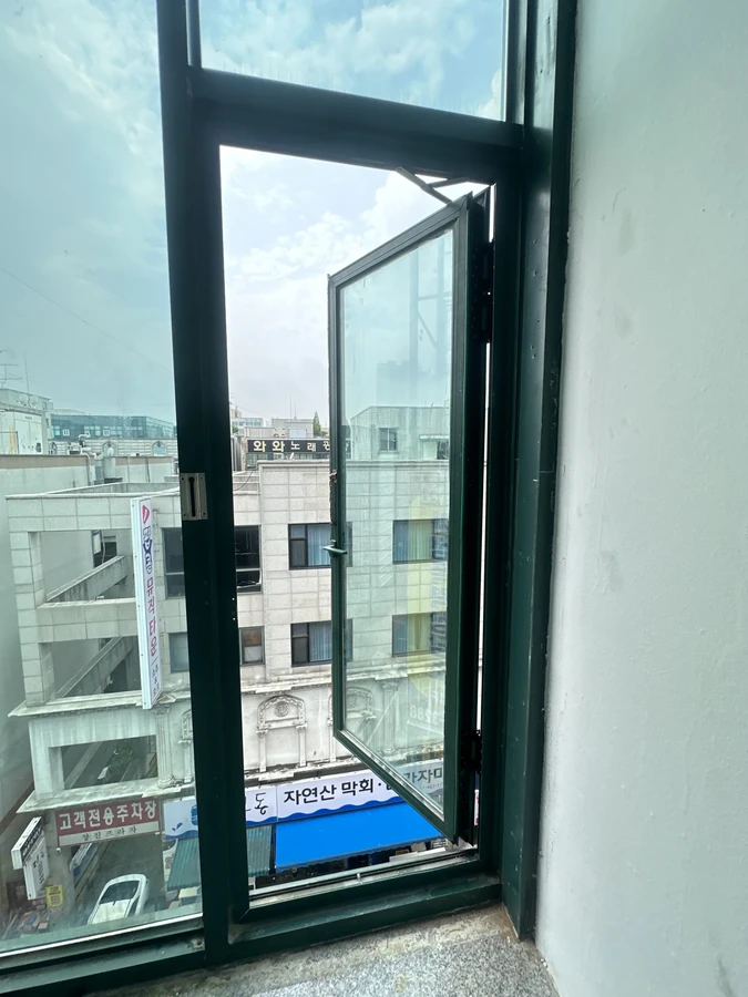 캐시먼트 창문