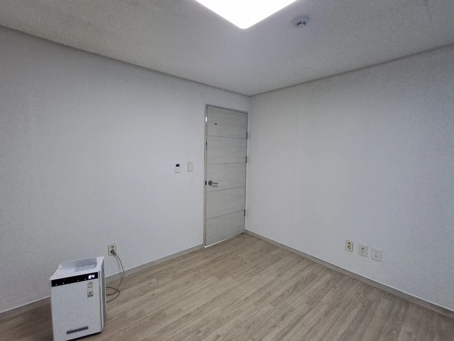 곰팡이 벽지 재도배 작업 사진 14