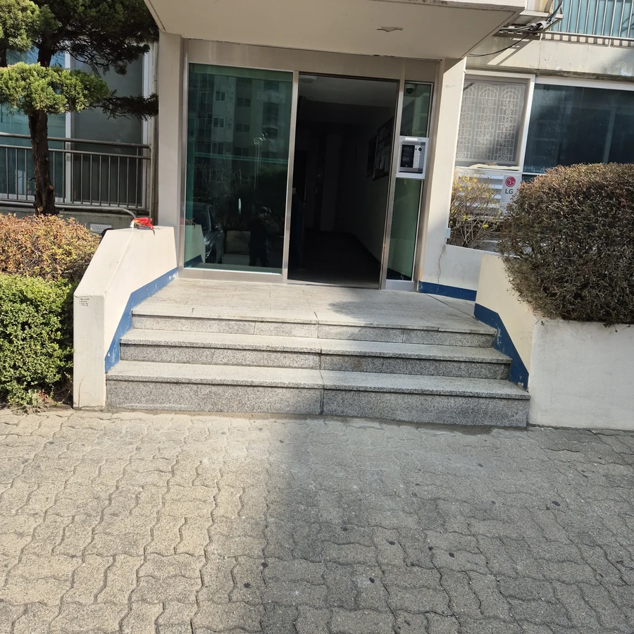 계단,바닥대리석 하자 부분보수