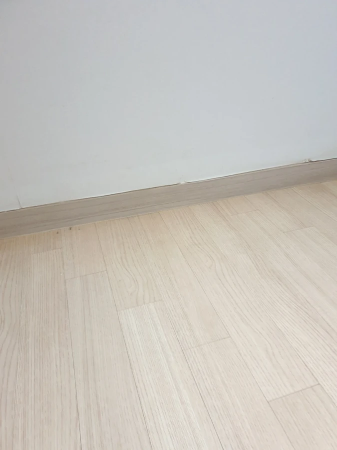 복원( 마루 걸레받이)  -> 세부에 포함 문틀 원목 깨진타일
