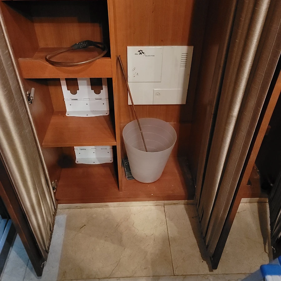 거울도어설치