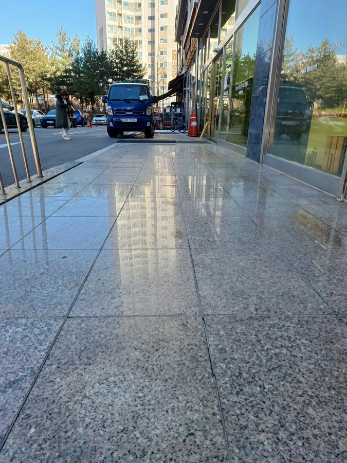 화강석 현관 논슬립 처리