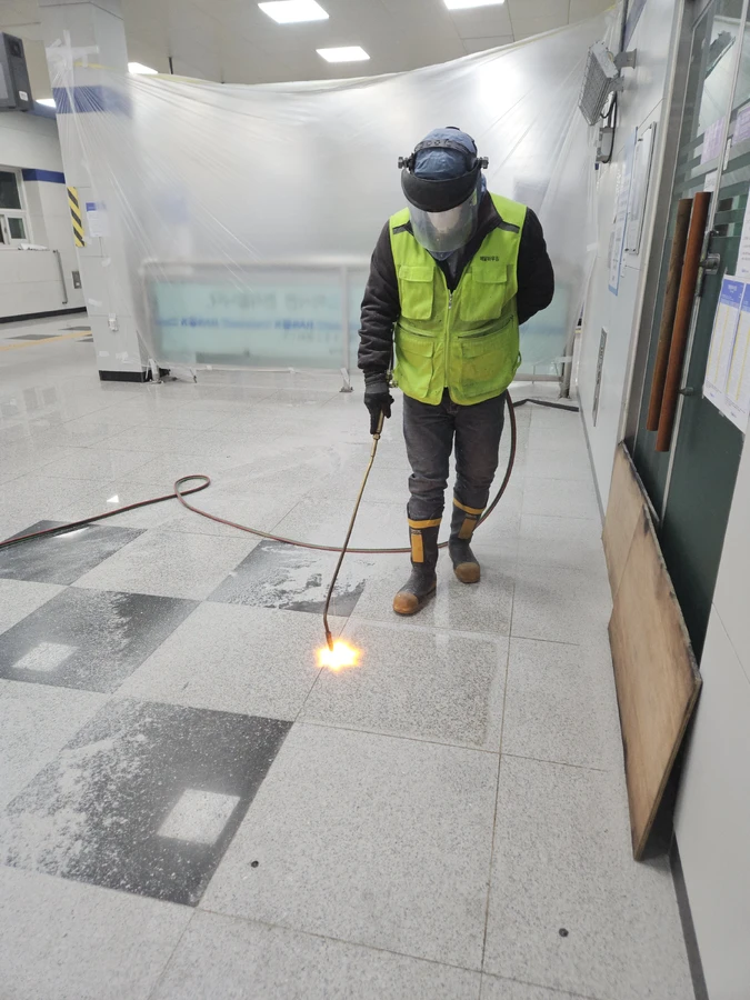 화강석 미끄럼방지 시공 현장 1