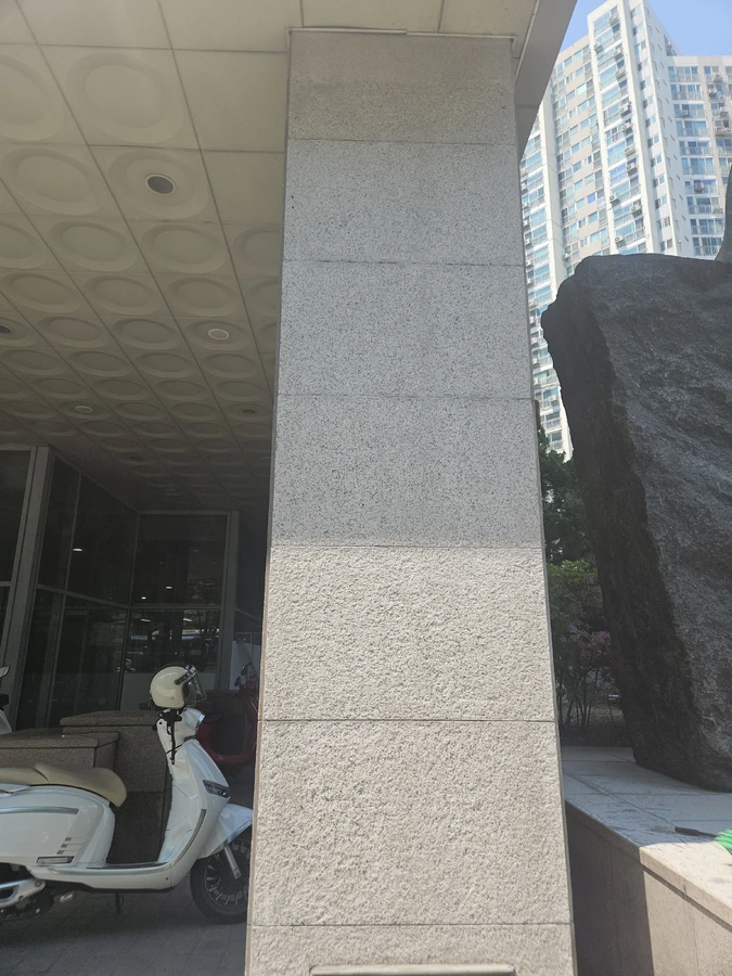대전 도안·노은 신축 단지 — 화강석 기둥 버너 표면처리 완료