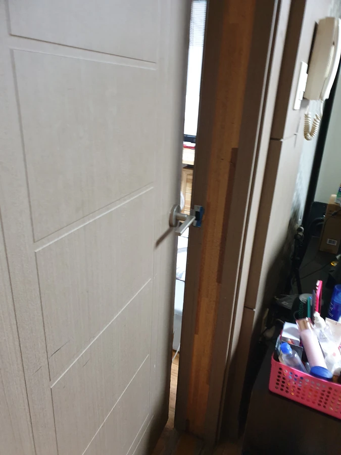문틀수리