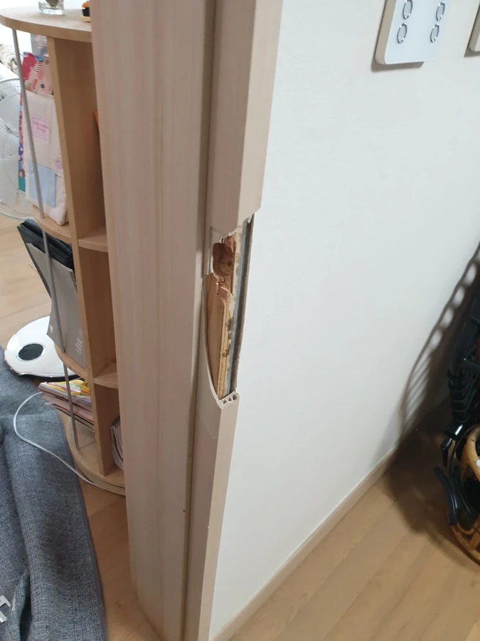 문틀수리