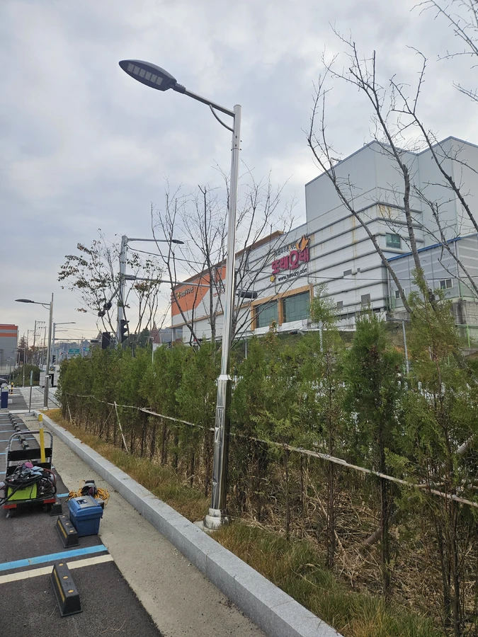 가로등 기둥파손 수리교체
