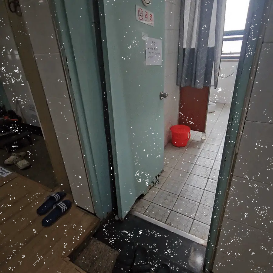 서울 마포구 계단실 철문 미닫이 바퀴 교체 시공사례 — FINERO 피네로