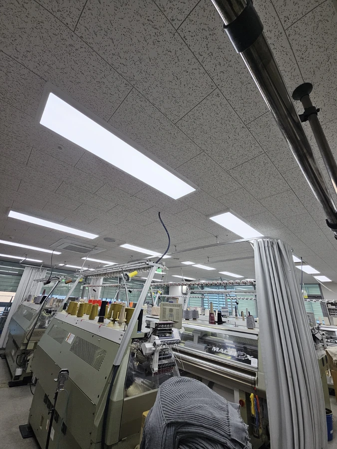 LED 간접조명 교체 후 — 서울 성수동 공장 / 오래된 형광등을 LED로 변경
