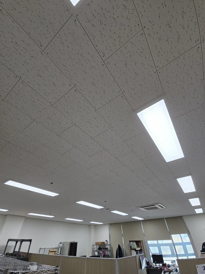 LED 간접조명 교체 후 — 사무실 형광등 LED로 교체하기