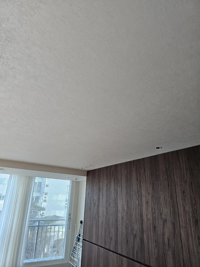 아파트 간접조명 시공 전 — 용인 래미안 / 거실 다운라이트 작업 / 도배 안하고 다운라이트 설치