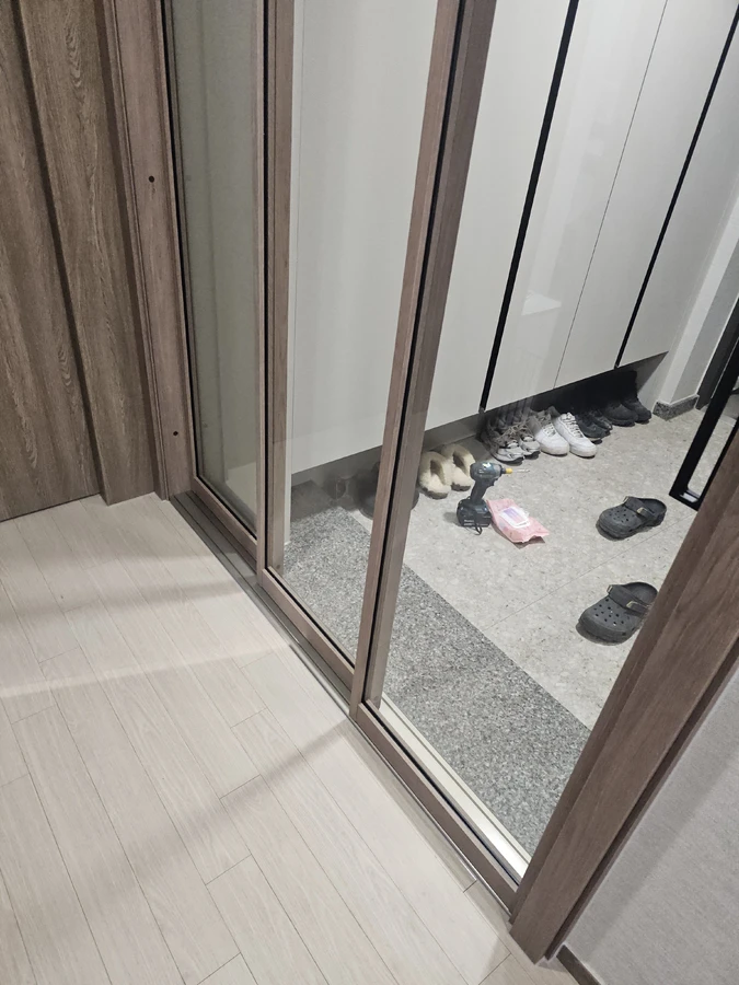 중문스윙도어