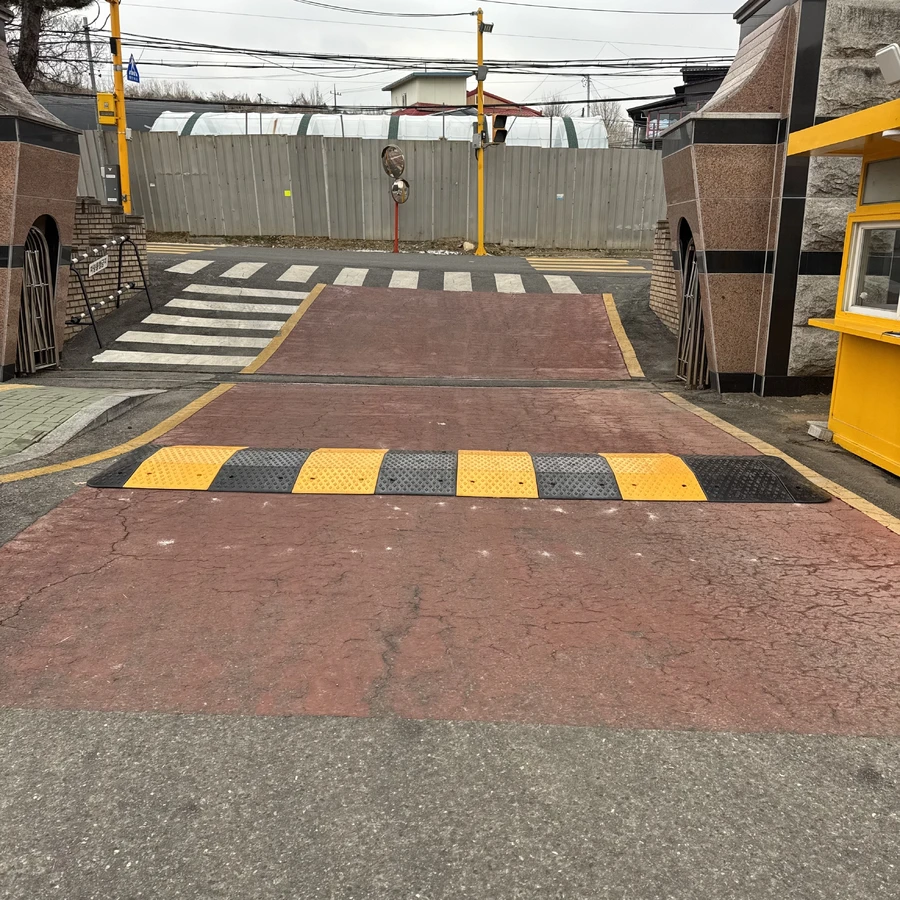 파주 신산초등학교 과속방지턱 시공사례 시공 사진 13