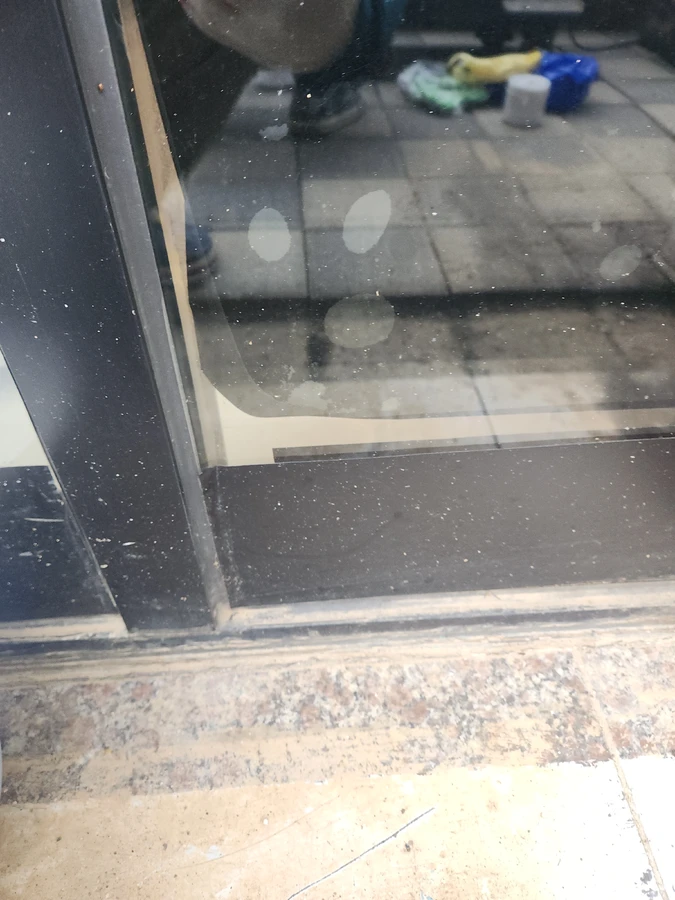 유리타공