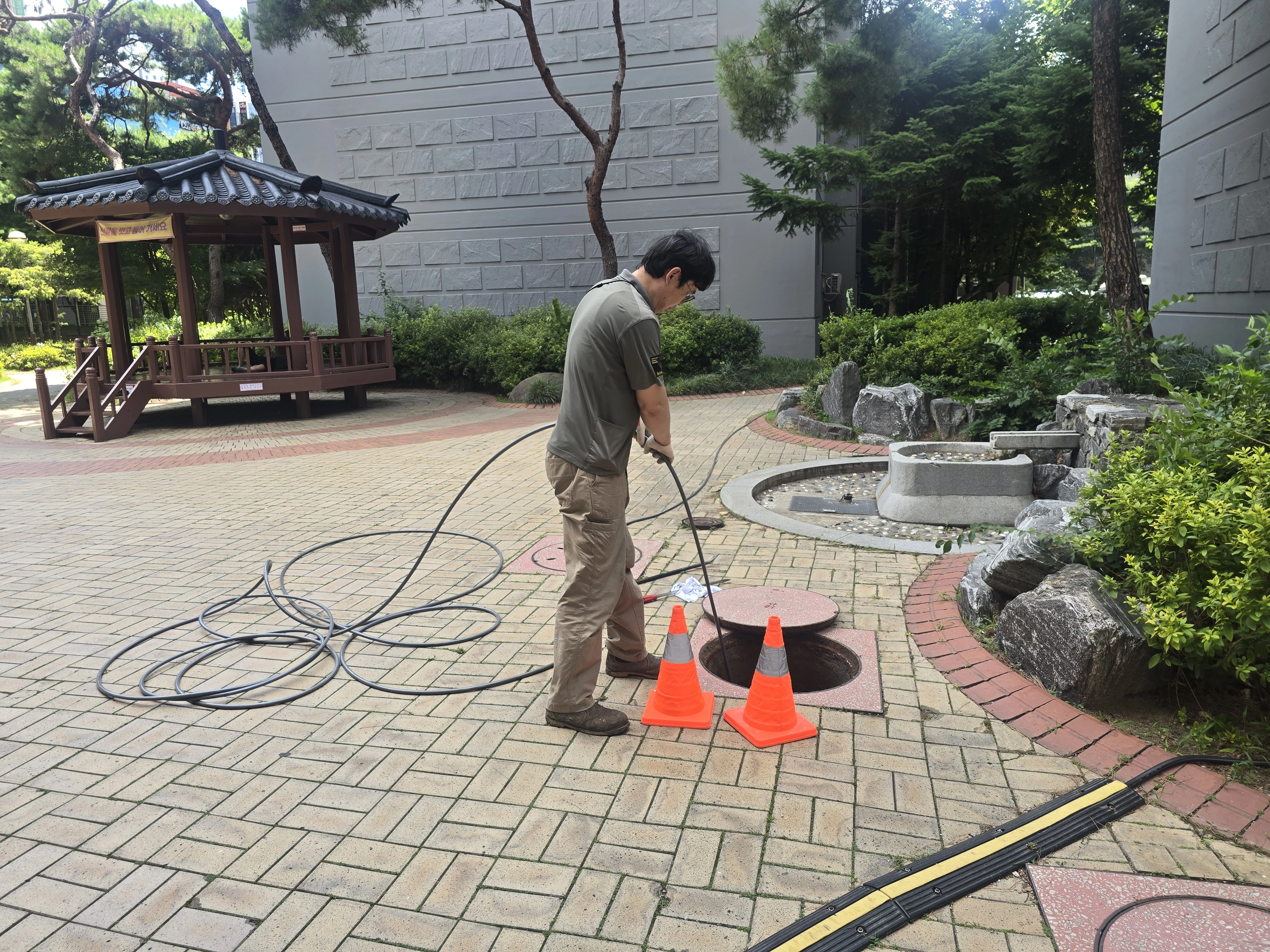 하수구 막힘 해결 현장 사진 2