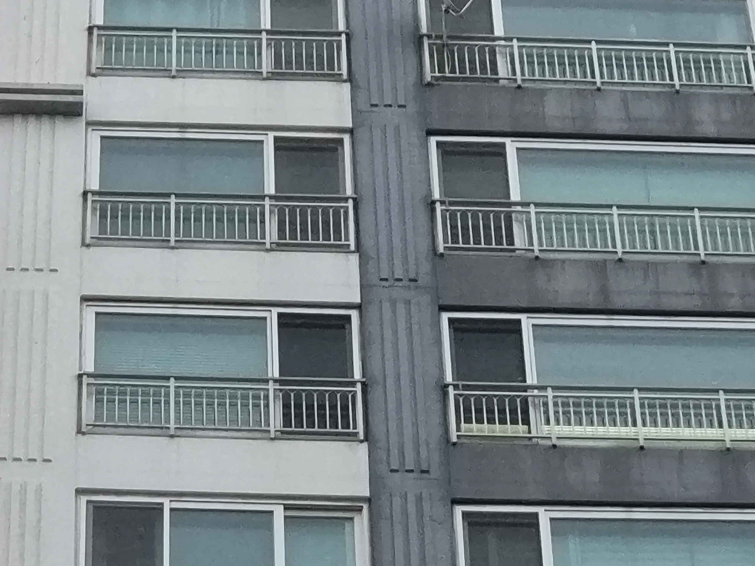 시공 후 - 강남 노후 아파트, 도배·욕실 실리콘·수전 교체 하루에 정리 집사원