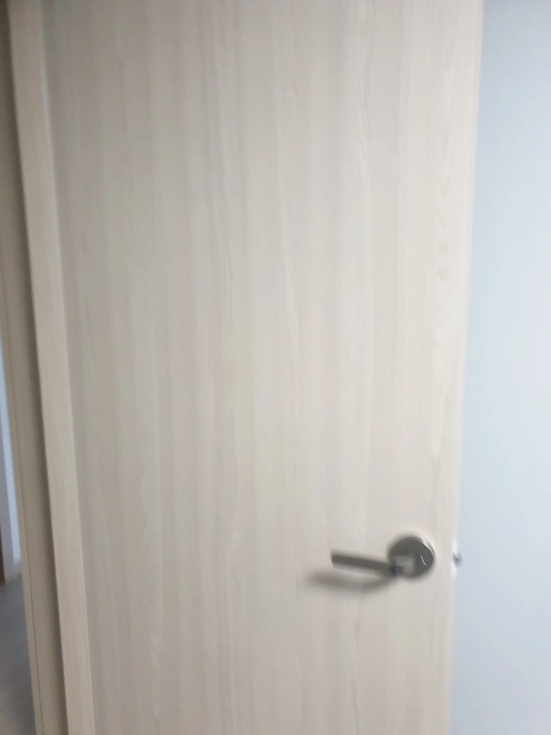 원목문 찍힘 수리 보수 후