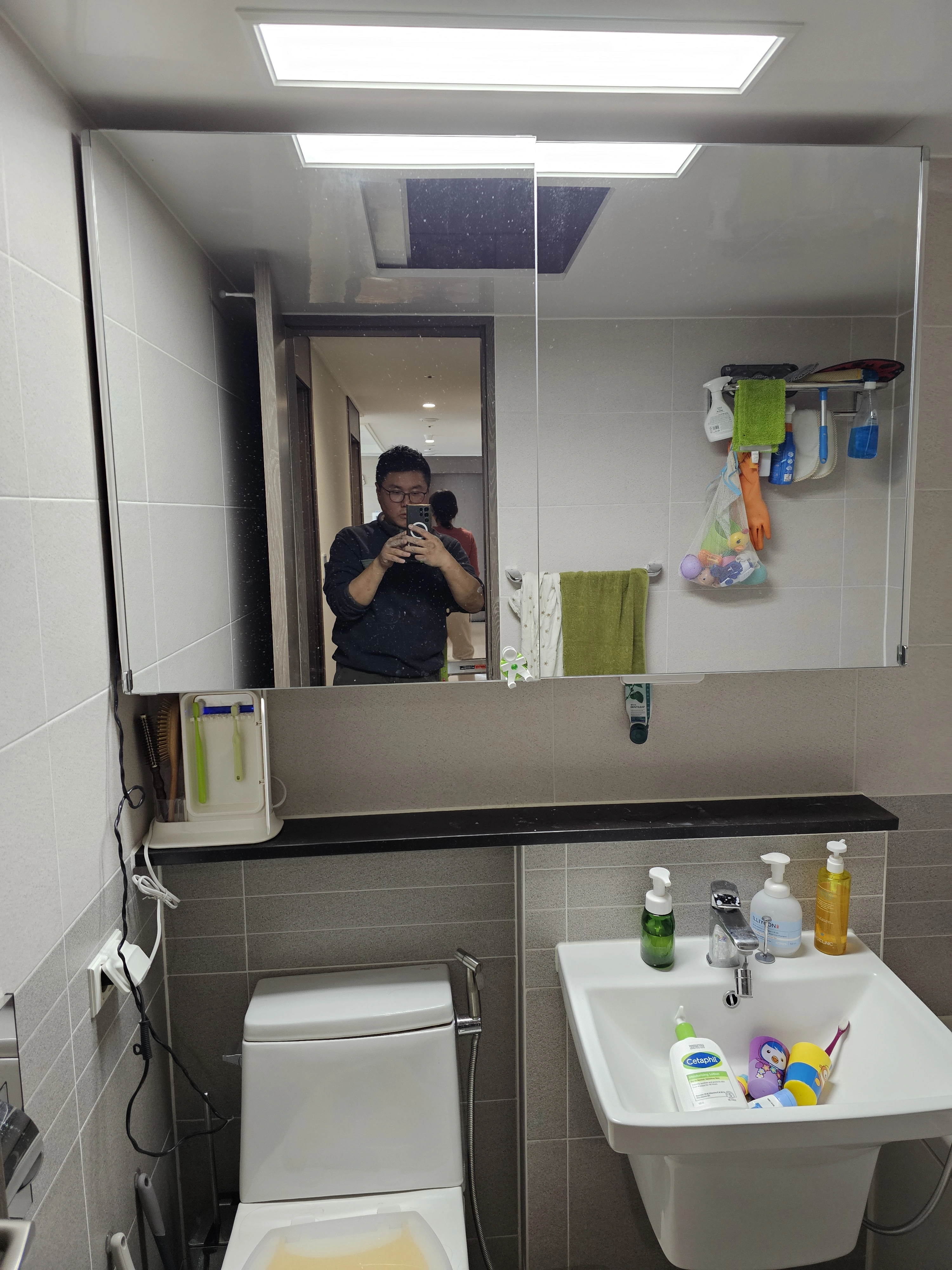 인천 간접조명 시공 전 — 인천 검단 신도시 / 화장실 센서조명