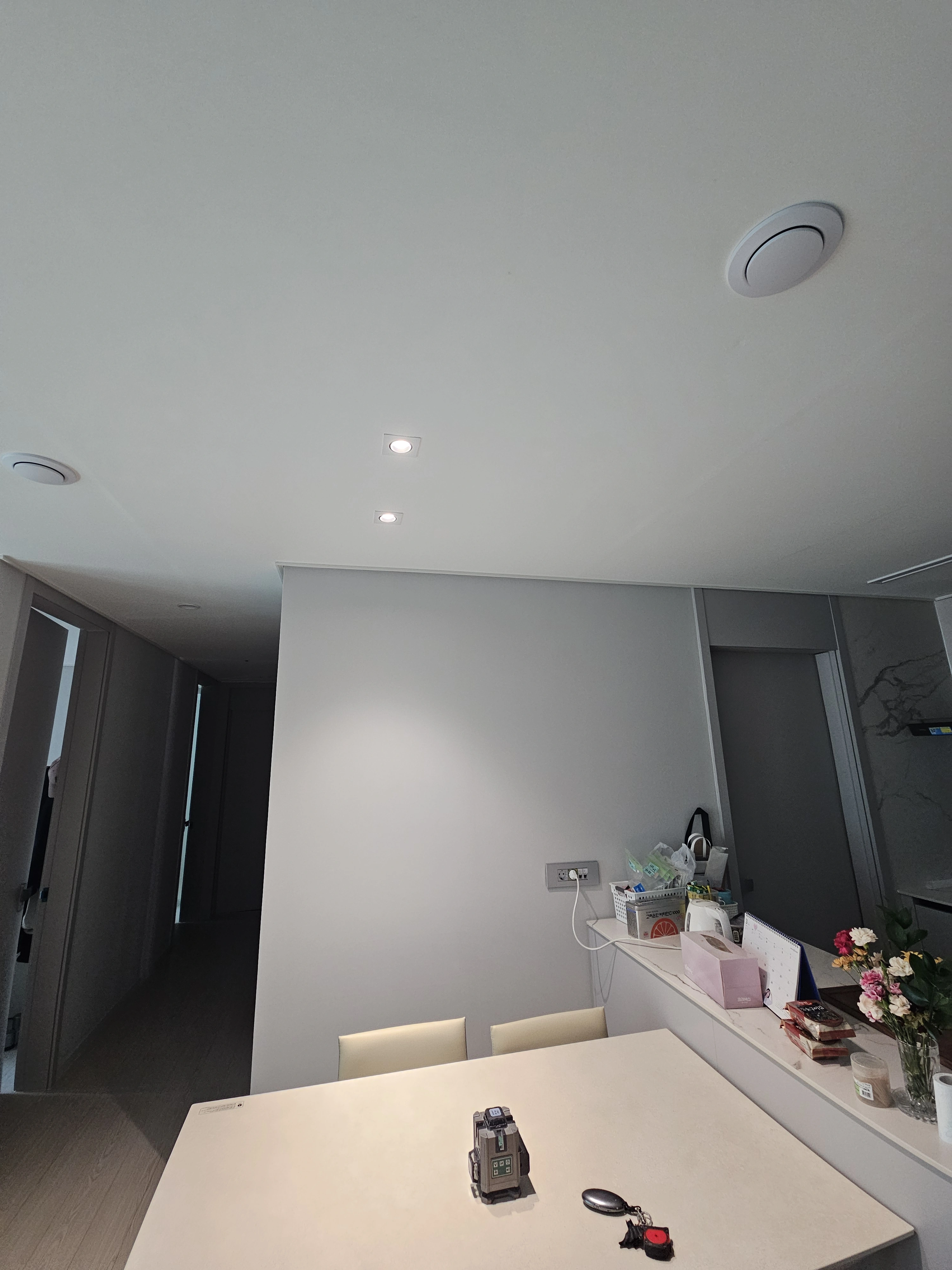 잠실 간접조명 시공 전 — 잠실래미안아이파크 / 펜던트조명 전문설치 / 이케아조명 / 허먼밀러 / 루이스폴센