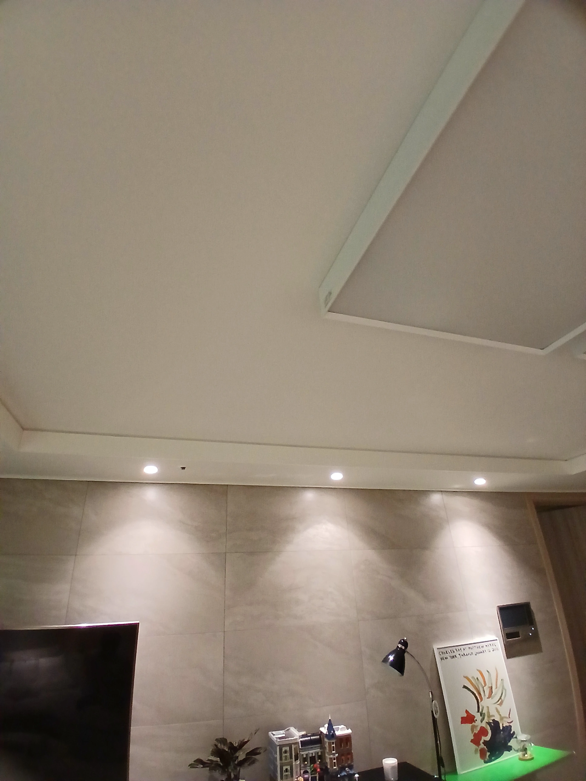 서울 아파트 간접조명 시공 후 — 힐스테이트신촌 / 거실 다운라이트 / 인테리어조명